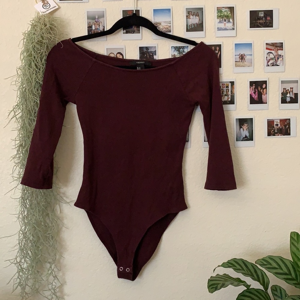 Maroon Off the Shoulder Bodysuit🌹